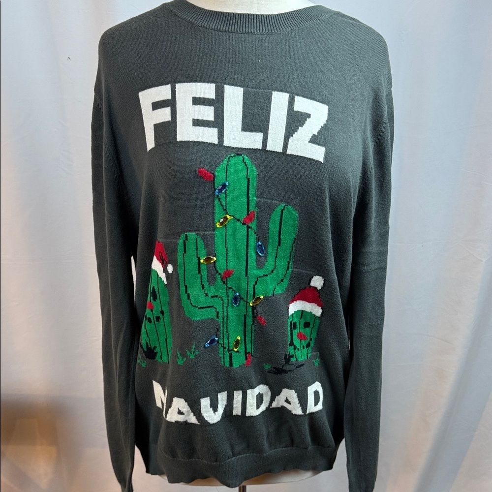 Mossimo Supply Co. Gray Feliz Navidad Sweater, Large